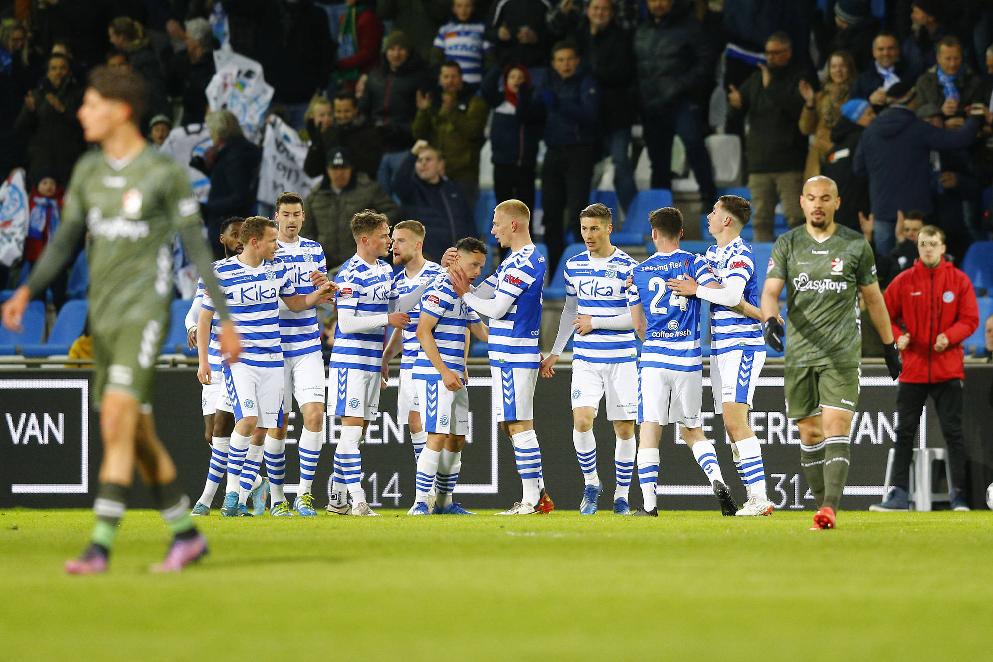 乐鱼 vip 注册-维戈塞尔塔主场大获胜利,喜迎三分