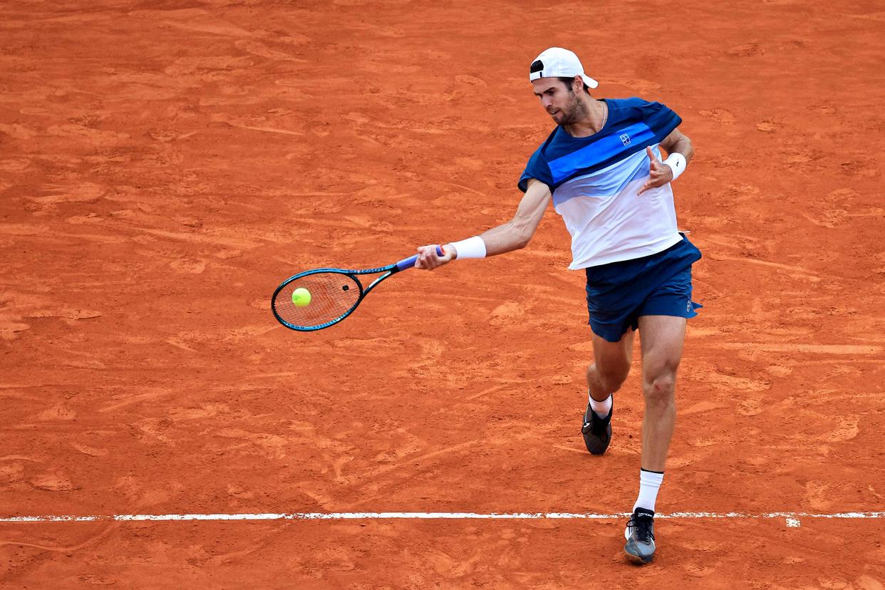 乐鱼体育网站入口-包含英国网球队鏖战美国网球队，瓦林卡关键制胜的词条