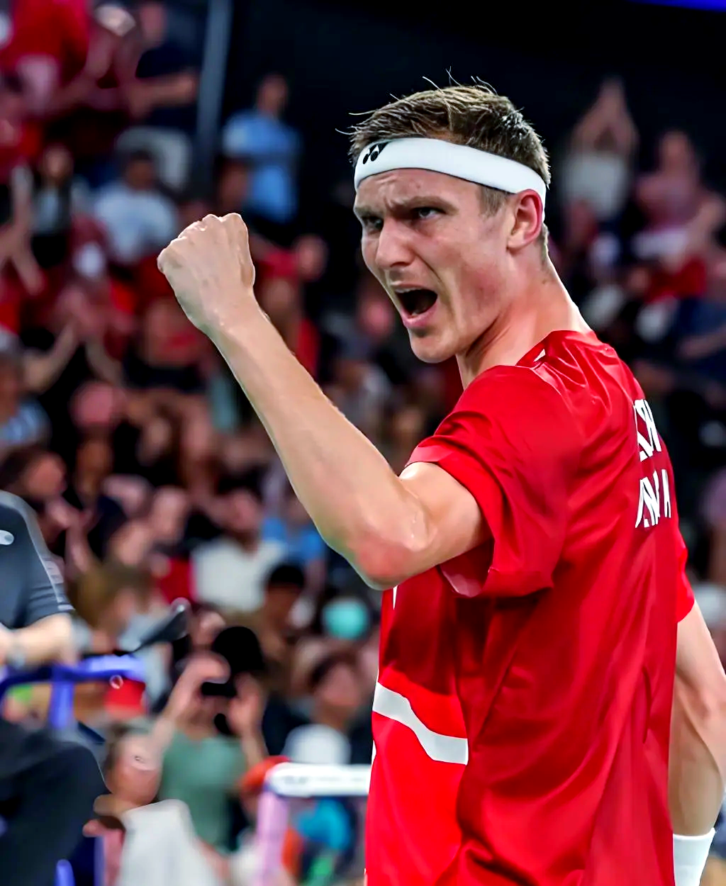 乐鱼-包含法国羽毛球队完胜韩国羽毛球队，安赛龙爆发神勇的词条